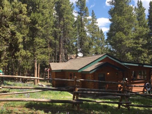 cabin summer 2020 side front