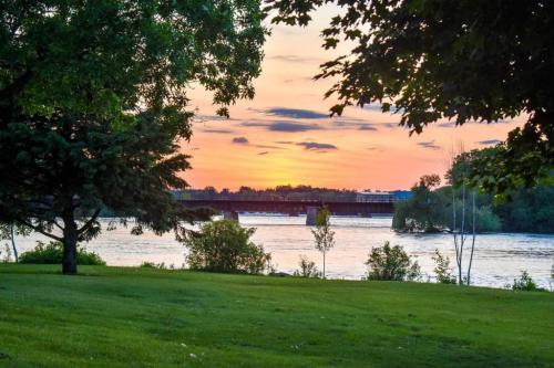 15:19:27 GMT-0600 (CST)