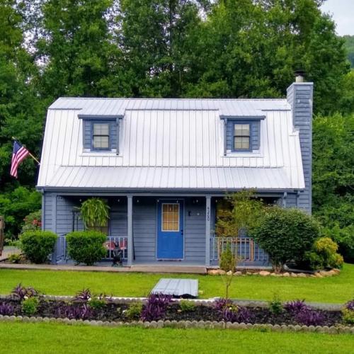 13:37:28 GMT-0500 (EST)