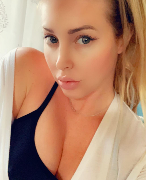 50B0FA9E-9610-41E3-B3A5-70307F0C0D2D