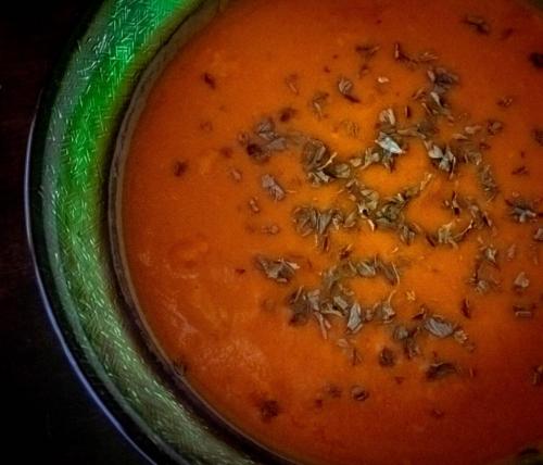 Red Pepper, Green Bowl