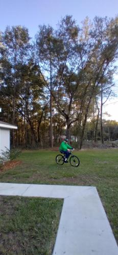 18:33:51 GMT-0500 (EST)