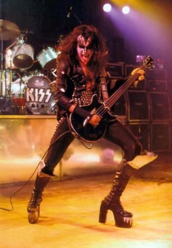 tumblr_b2450b2f2140c45ef9be89ef32b2c664_a4644c95_540