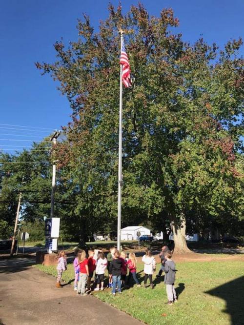 22:52:33 GMT-0500 (EST)