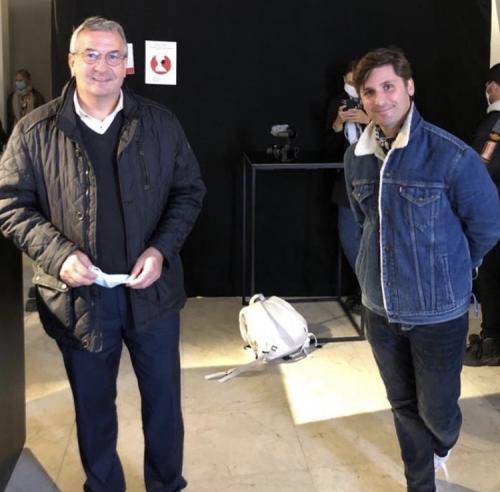 22:12:50 GMT-0500 (EST).image