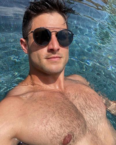 AC39F586-0CB7-4E37-B77A-45CEB422C661