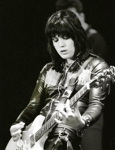 tumblr_37c6ff7e4395f1639fd748a3feff52b7_7d55932c_540