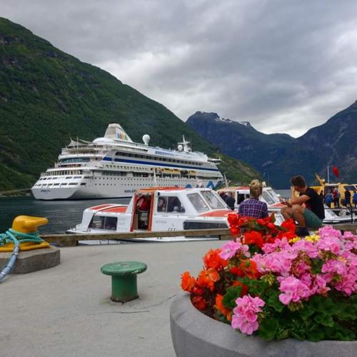 06:47:06 GMT+0100 (WAT)