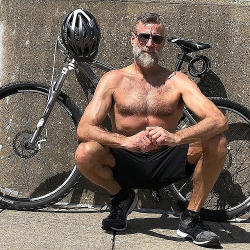 03:31:00 GMT+0000 (GMT)