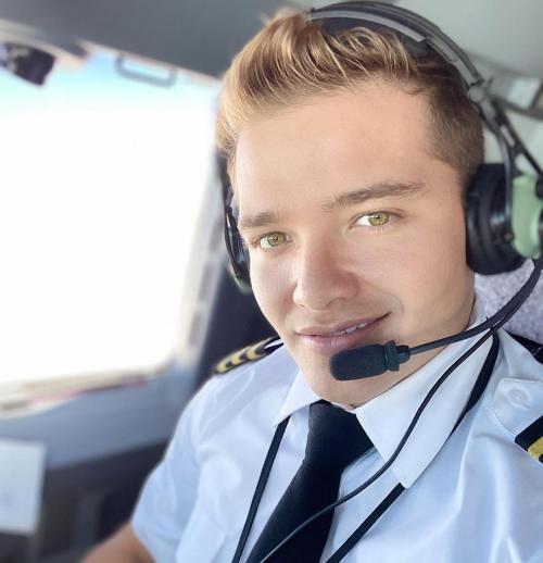 10:02:52 GMT+0100 (WAT)