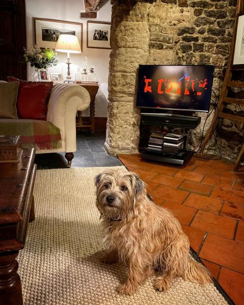 11:23:18 GMT+0100 (WAT)