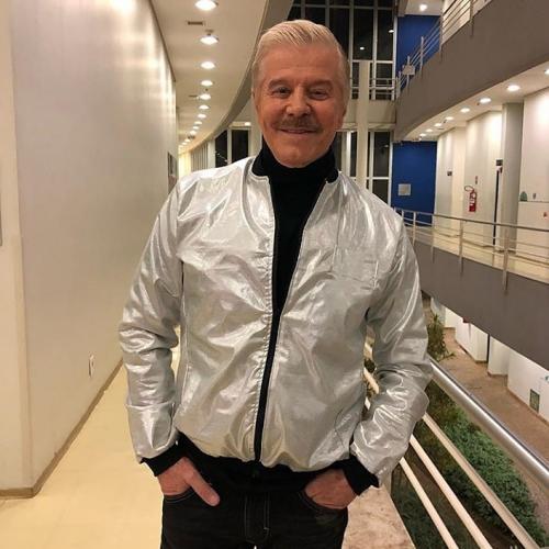 19:10:59 GMT+0100 (WAT)