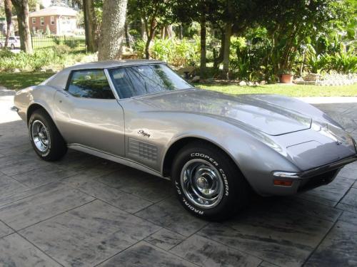 1971-chevrolet-corvette-t-top-coupe
