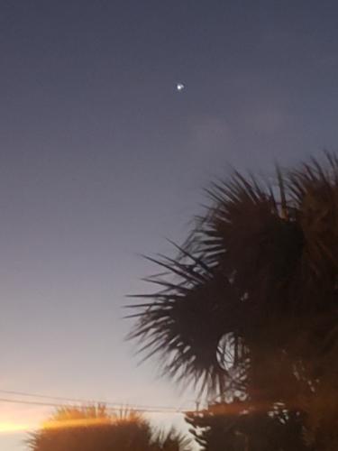 18:55:06 GMT-0500 (EST)