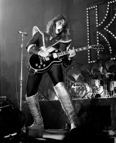 tumblr_d1ee6e422fc8acd7c353a15c87b87dde_36269ea0_640