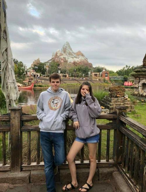 12:42:09 GMT+0100 (WAT)