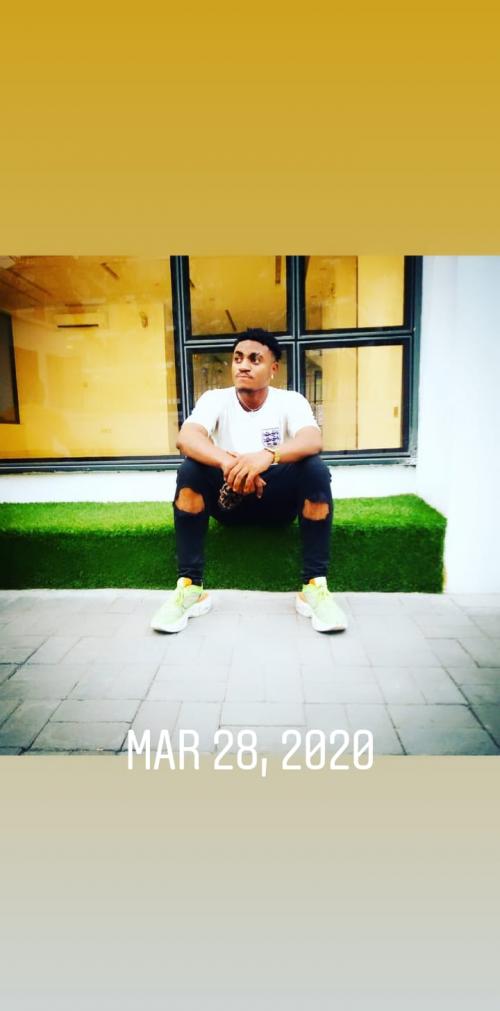 10:01:19 GMT+0100 (WAT)