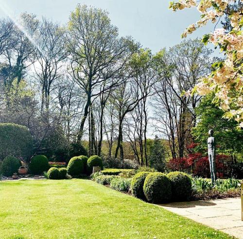 06:43:38 GMT+0100 (WAT)