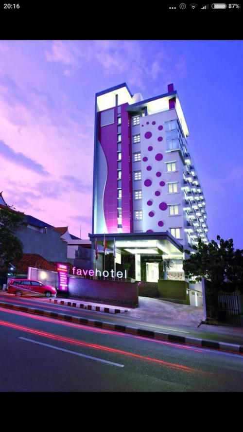 22:30:43 GMT+0100 (WAT)