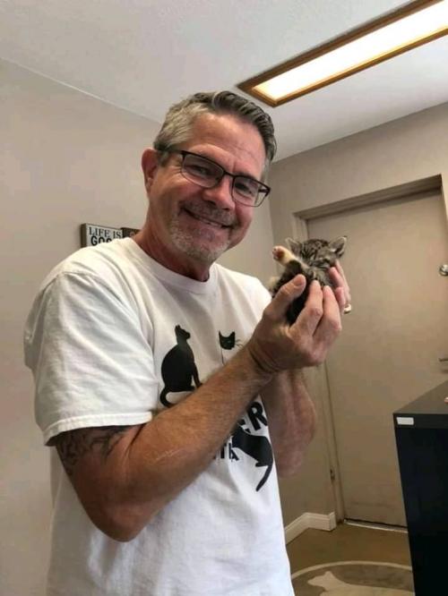 00:27:45 GMT+0100 (WAT)