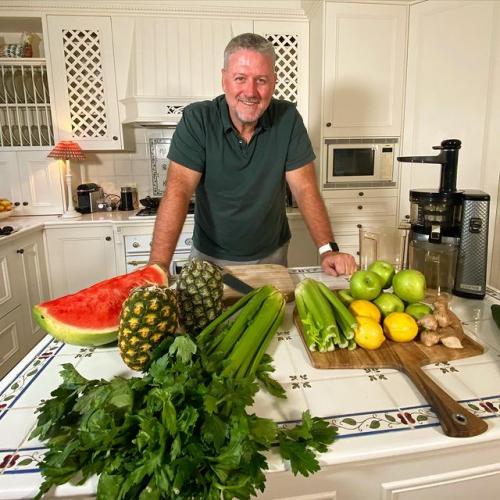 23:45:15 GMT+0100 (WAT)