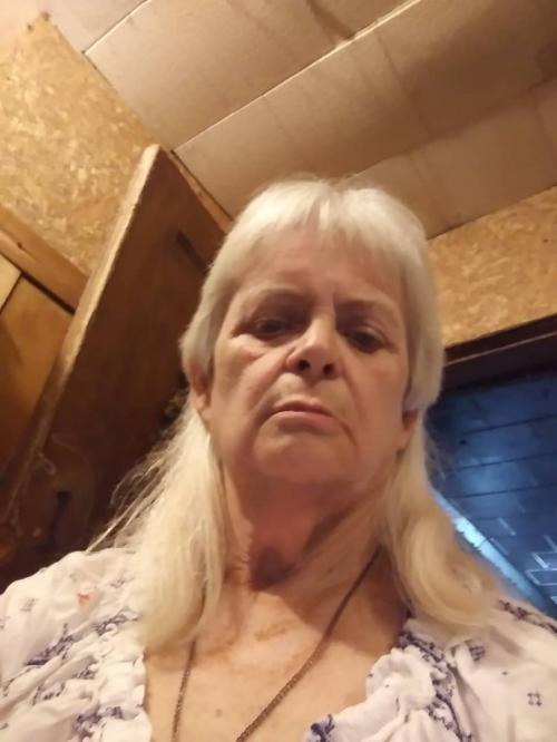 10:27:55 GMT+0100 (WAT)