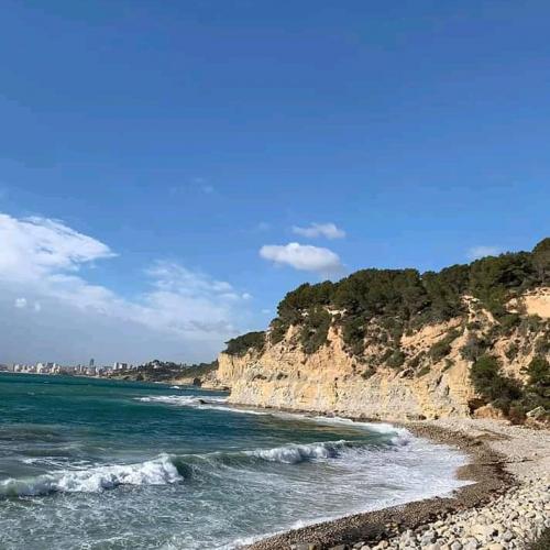 04:06:32 GMT+0100 (WAT)