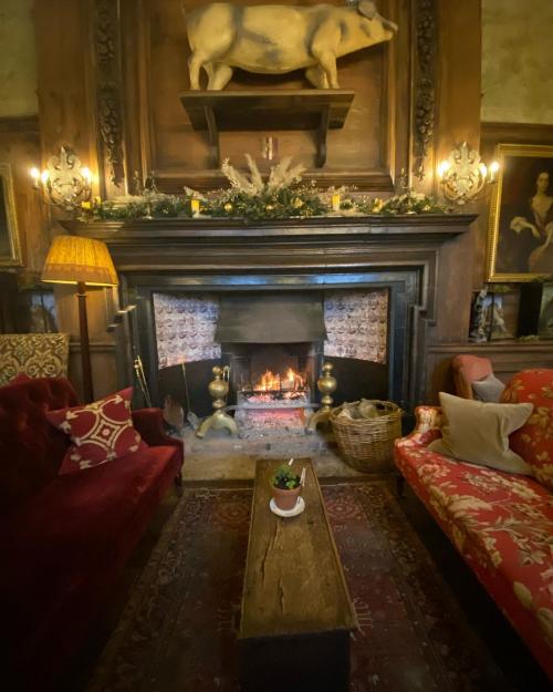 19:04:10 GMT+0100 (WAT)