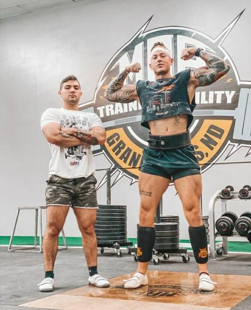 22:05:34 GMT+0100 (WAT)