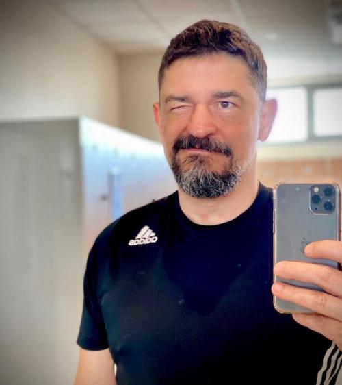 01:17:21 GMT+0100 (WAT)