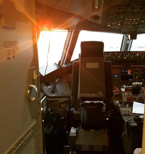 23:03:25 GMT+0100 (WAT)