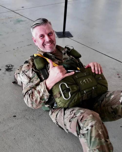 E68C09AE-27F1-4612-A9DC-F65F3B5A2E76