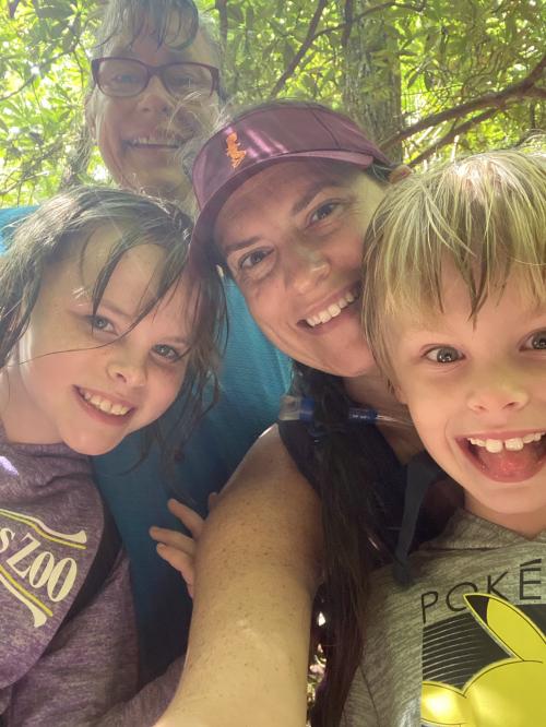 D6E85CFC-8776-457F-952F-B13539E84D26