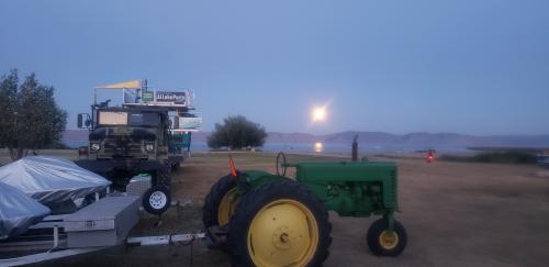 18:03:47 GMT-0700 (MST)