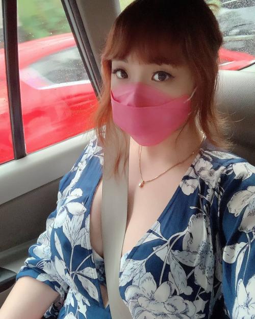 02:40:37 GMT+0100 (WAT)