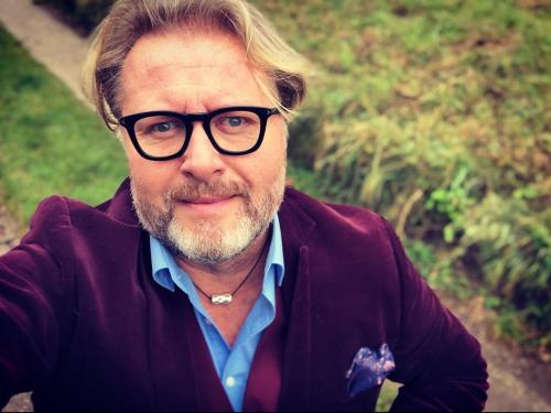 15:12:24 GMT+0100 (WAT)