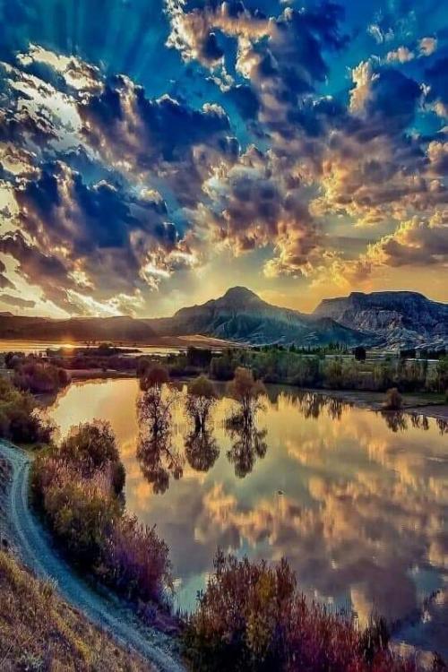 23:48:02 GMT-0500 (EST)