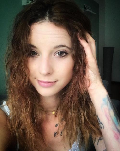 02:04:27 GMT+0100 (WAT)