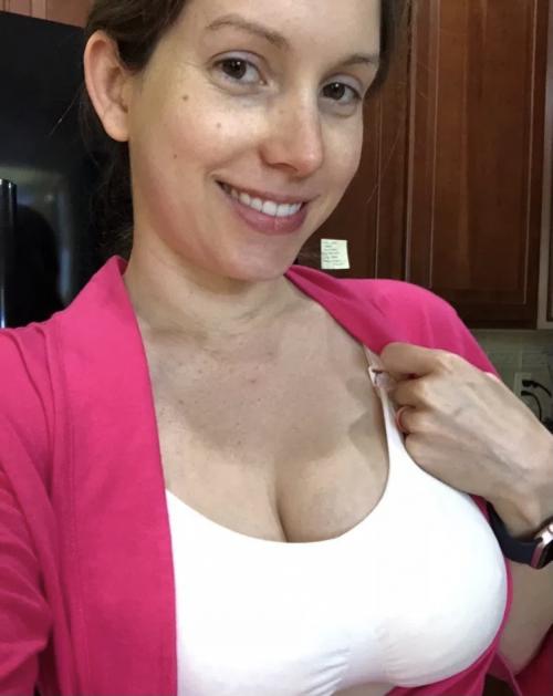 26F1EFD3-D99C-452E-9487-1D6B89A64D5C