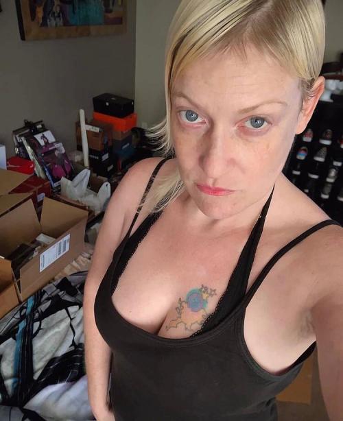 159B0F2F-1A1B-4D5A-B722-5528B70D74ED