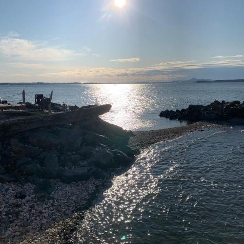 01:14:28 GMT+0100 (WAT)