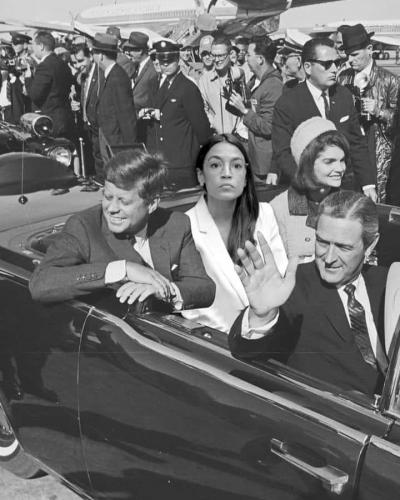 22:03:39 GMT-0500 (EST)