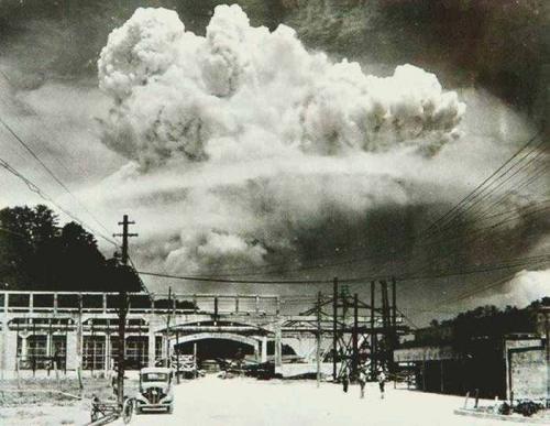 Nagasaki, 20 minutes after the atomic bombing, 1945.