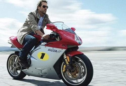 02:10:41 GMT+0100 (CET)