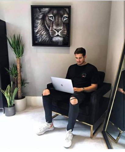 03:24:28 GMT+0100 (WAT)