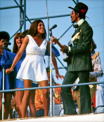 tumblr_b92dd482471d6fd2e1de7f9abb8438b6_021a866a_540