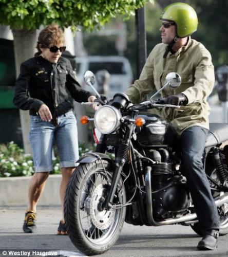 23:37:50 GMT+0100 (CET)