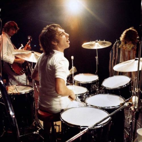 tumblr_on33ek85hH1snb6qwo1_540