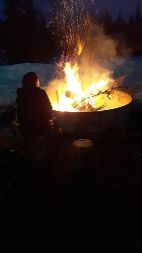 21:22:43 GMT-0800 (AKDT)