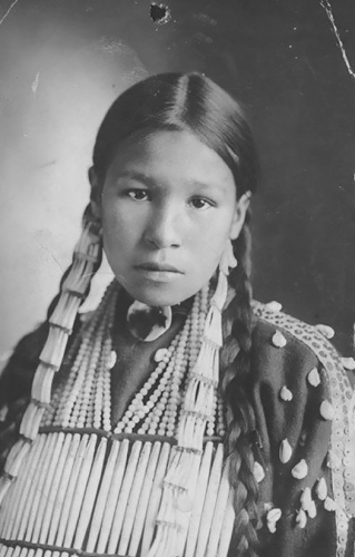 Portrait of a Lakota Native American girl, 1890.